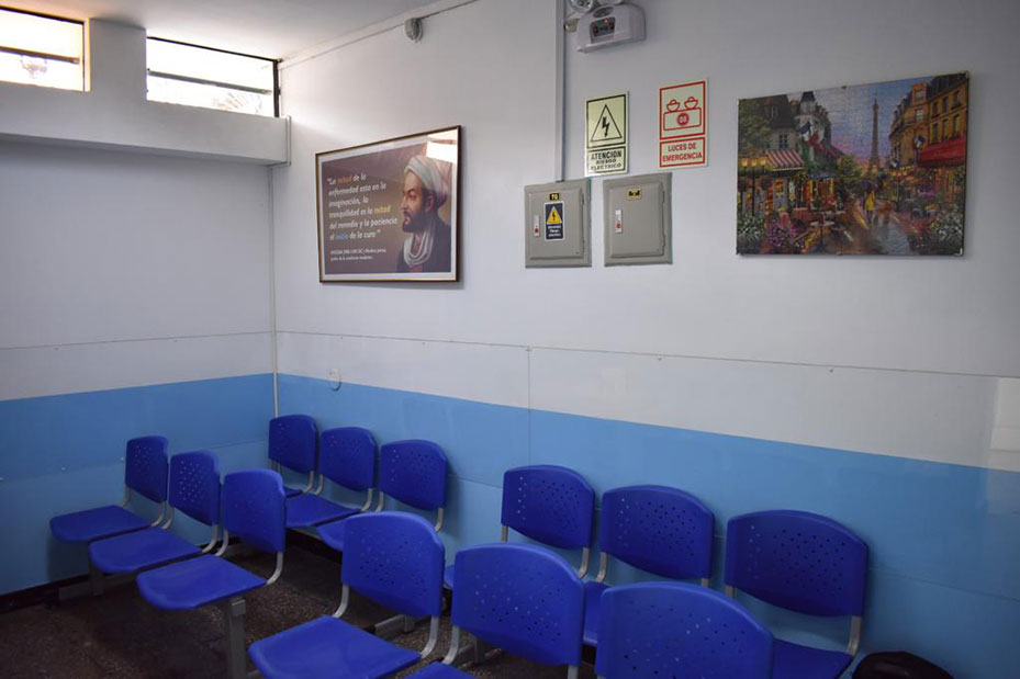 Área de Recepción y Caja